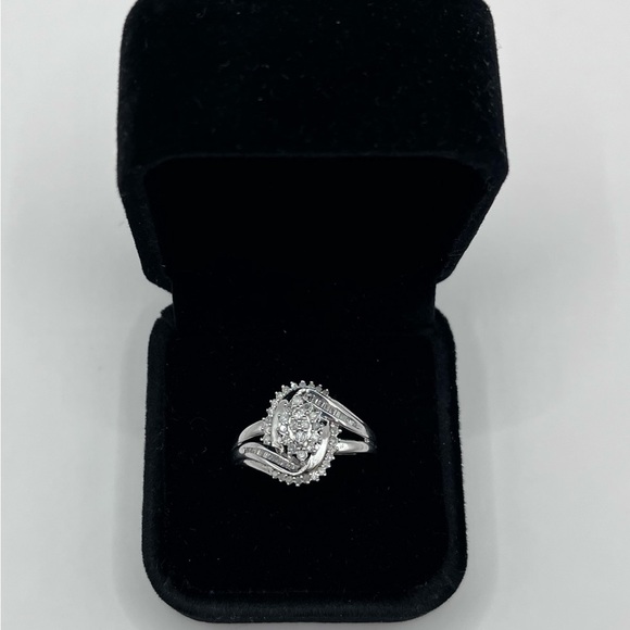 0.40 CT Marquise Cut Natural Diamond Sterling Silver Ring - Picture 6 of 7